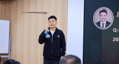 有的人正在向复合型栖身参谋
